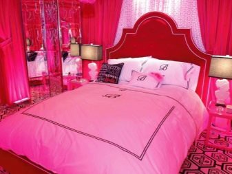 Рожева спальня (76 фото): кімната в сіро-рожевих пудрових, біло-рожевих і бежево-рожевих тонах, штори і шпалери в дизайні інтер’єру, поєднання з іншими кольорами