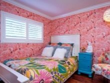 Рожева спальня (76 фото): кімната в сіро-рожевих пудрових, біло-рожевих і бежево-рожевих тонах, штори і шпалери в дизайні інтер’єру, поєднання з іншими кольорами