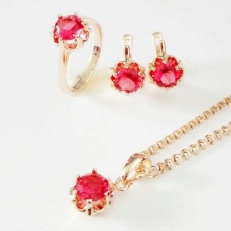 Рожеве золото 585 проби: що це таке? Склад і відмінні характеристики, поради щодо вибору та догляду