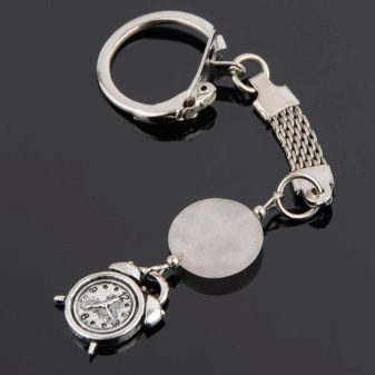 Рожевий кварц (фото 48): магічні та інші властивості каменю. Кому підходять вироби з кварцу рожевого кольору? Як виглядає кристал?