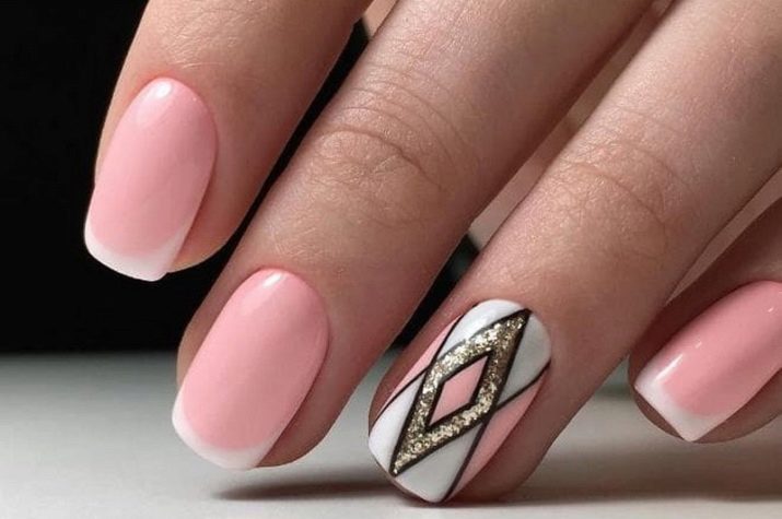 Рожевий манікюр (123 фото): красивий яскраво-рожевий манікюр з сірим кольором і сріблом, місячний декор та ідеї блискучих малюнків з смужками