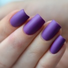 Рожевий манікюр (123 фото): красивий яскраво-рожевий манікюр з сірим кольором і сріблом, місячний декор та ідеї блискучих малюнків з смужками