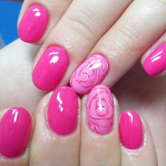 Рожевий манікюр (123 фото): красивий яскраво-рожевий манікюр з сірим кольором і сріблом, місячний декор та ідеї блискучих малюнків з смужками