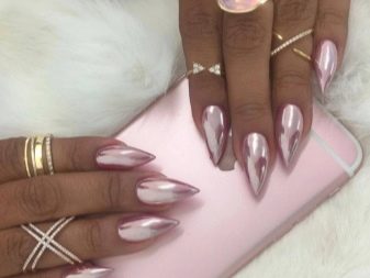 Рожевий манікюр (123 фото): красивий яскраво-рожевий манікюр з сірим кольором і сріблом, місячний декор та ідеї блискучих малюнків з смужками
