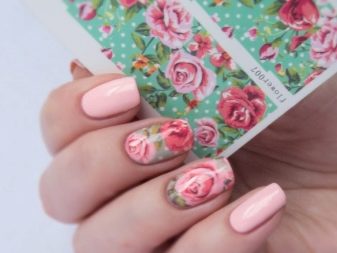 Рожевий манікюр (123 фото): красивий яскраво-рожевий манікюр з сірим кольором і сріблом, місячний декор та ідеї блискучих малюнків з смужками