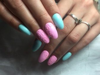 Рожевий манікюр (123 фото): річний дизайн нігтів лаком кольору пильна троянда і темно-перламутрового відтінку