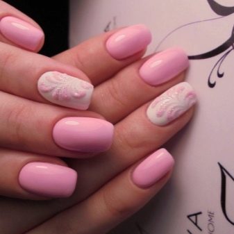 Рожевий манікюр (123 фото): річний дизайн нігтів лаком кольору пильна троянда і темно-перламутрового відтінку