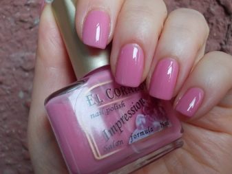 Рожевий манікюр (123 фото): річний дизайн нігтів лаком кольору пильна троянда і темно-перламутрового відтінку