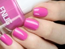 Рожевий манікюр (123 фото): річний дизайн нігтів лаком кольору пильна троянда і темно-перламутрового відтінку