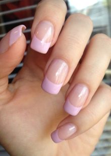 Рожевий манікюр (123 фото): річний дизайн нігтів лаком кольору пильна троянда і темно-перламутрового відтінку