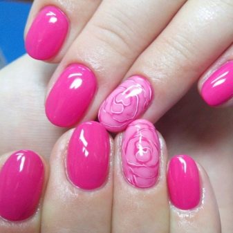 Рожевий манікюр (123 фото): річний дизайн нігтів лаком кольору пильна троянда і темно-перламутрового відтінку