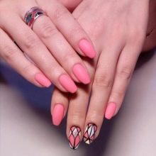 Рожевий манікюр (123 фото): річний дизайн нігтів лаком кольору пильна троянда і темно-перламутрового відтінку