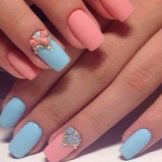 Рожевий манікюр зі стразами (89 фото): дизайн нігтів в яскраво-рожевому кольорі, френч з камінням