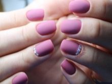 Рожевий манікюр зі стразами (89 фото): дизайн нігтів в яскраво-рожевому кольорі, френч з камінням