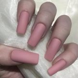 Рожевий матовий манікюр (55 фото): дизайн нігтів яскравим рожево-сірим лаком зі стразами і блискітками