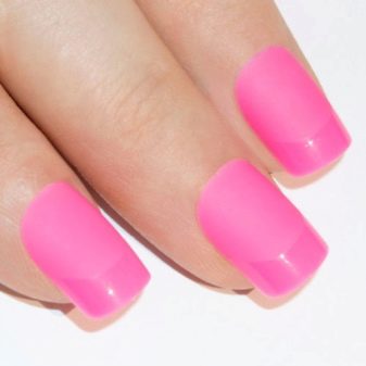 Рожевий матовий манікюр (55 фото): дизайн нігтів яскравим рожево-сірим лаком зі стразами і блискітками