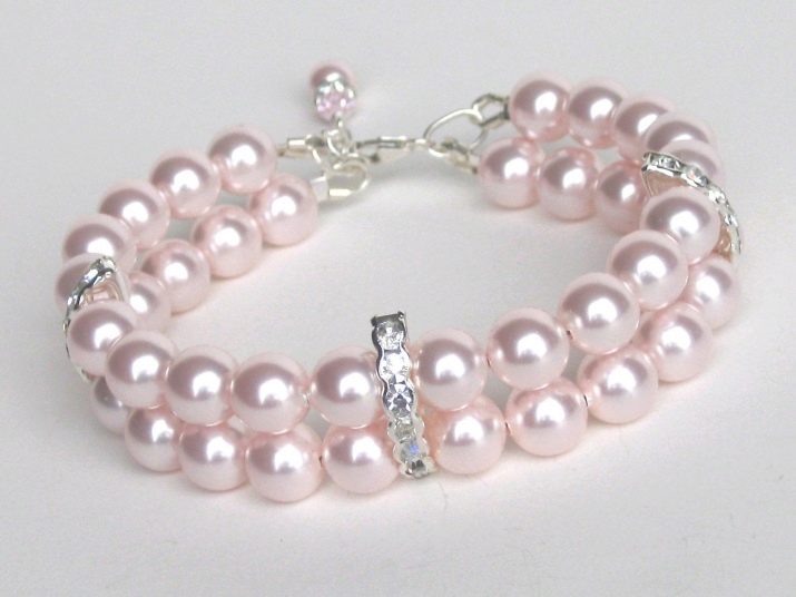 Рожевий перли: скільки коштує і з чим носити? Особливості каменю і його магічні властивості