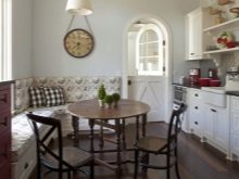 Розкладні дивани на кухню (60 фото): маленькі кухонні диванчики зі спальним місцем, розсувні французькі дивани-розкладачки і інші види