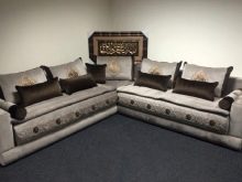 Розкладні дивани-софи (34 фото): вибираємо односпальний розсувний диван-ліжко, плюси і мінуси, матеріали та дизайн