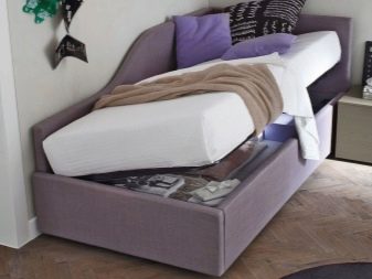 Розкладна тахта (35 фото): вибираємо розсувну в довжину ліжко-тахту, трансформер, складну, кутову і без підлокітників модель