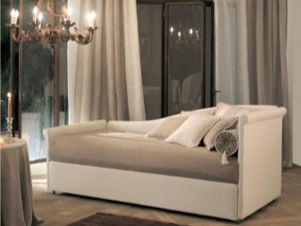 Розкладна тахта (35 фото): вибираємо розсувну в довжину ліжко-тахту, трансформер, складну, кутову і без підлокітників модель