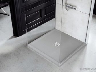 Розміри душових піддонів: стандартні і нестандартні, прямокутні, напівкруглі і квадратні. Огляд популярних розмірів: 120х80, 120х90 см, 110х90 см, 100х70 см, 60х60 см, 70х70 см, 80х80 см, 90х90 см