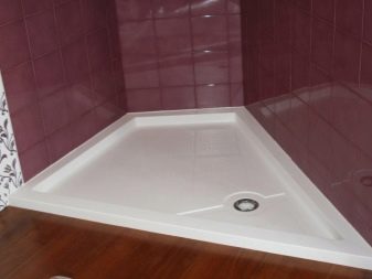 Розміри душових піддонів: стандартні і нестандартні, прямокутні, напівкруглі і квадратні. Огляд популярних розмірів: 120х80, 120х90 см, 110х90 см, 100х70 см, 60х60 см, 70х70 см, 80х80 см, 90х90 см