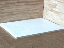 Розміри душових піддонів: стандартні і нестандартні, прямокутні, напівкруглі і квадратні. Огляд популярних розмірів: 120х80, 120х90 см, 110х90 см, 100х70 см, 60х60 см, 70х70 см, 80х80 см, 90х90 см