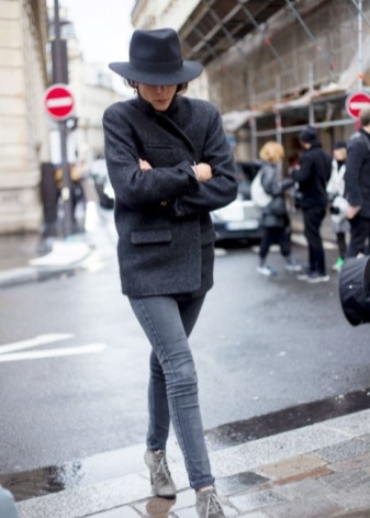 Сірі ботильйони (43 фото): з чим носити замшеві і шкіряні моделі на підборах і на танкетці