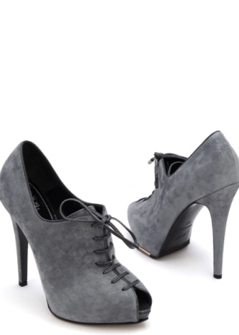 Сірі ботильйони (43 фото): з чим носити замшеві і шкіряні моделі на підборах і на танкетці