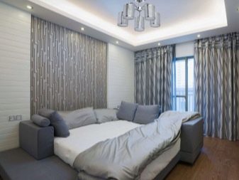 Сірі штори в спальні (63 фото): інтер’єр з синьо-сірими і світло-сірими фіранками, дизайн з темно-сірими і сіро-коричневими шторами, інші варіанти