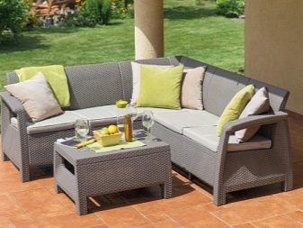 Садові дивани: вуличні дерев’яні та плетені для дачі. Кутова радіусна меблі для вулиці і інші моделі. Розміри