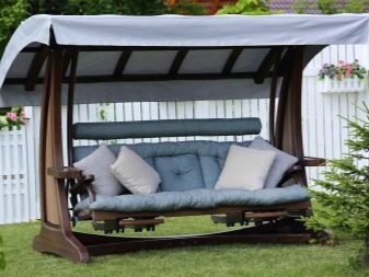 Садові дивани: вуличні дерев’яні та плетені для дачі. Кутова радіусна меблі для вулиці і інші моделі. Розміри