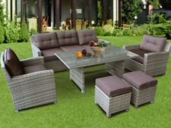 Садові дивани: вуличні дерев’яні та плетені для дачі. Кутова радіусна меблі для вулиці і інші моделі. Розміри