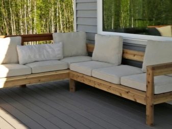 Садові дивани: вуличні дерев’яні та плетені для дачі. Кутова радіусна меблі для вулиці і інші моделі. Розміри