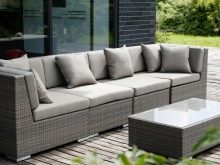 Садові дивани: вуличні дерев’яні та плетені для дачі. Кутова радіусна меблі для вулиці і інші моделі. Розміри