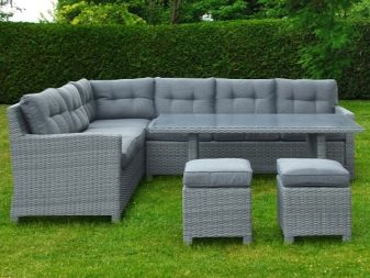Садові дивани: вуличні дерев’яні та плетені для дачі. Кутова радіусна меблі для вулиці і інші моделі. Розміри