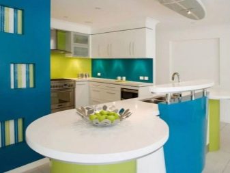 Салатові кухні (74 фото): особливості кухонного гарнітура салатового кольору в інтер’єрі кухні, варіанти дизайну шпалер в салатових тонах