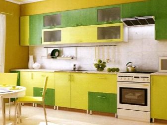 Салатові кухні (74 фото): особливості кухонного гарнітура салатового кольору в інтер’єрі кухні, варіанти дизайну шпалер в салатових тонах