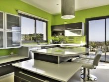 Салатові кухні (74 фото): особливості кухонного гарнітура салатового кольору в інтер’єрі кухні, варіанти дизайну шпалер в салатових тонах