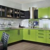 Салатові кухні (74 фото): особливості кухонного гарнітура салатового кольору в інтер’єрі кухні, варіанти дизайну шпалер в салатових тонах