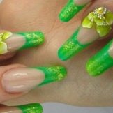 Салатовий манікюр (106 фото): дизайн нігтів яскраво-салатового і ніжно-салатового кольору з білим лаком