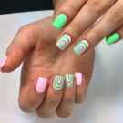 Салатовий манікюр (106 фото): дизайн нігтів яскраво-салатового і ніжно-салатового кольору з білим лаком