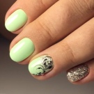 Салатовий манікюр (106 фото): дизайн нігтів яскраво-салатового і ніжно-салатового кольору з білим лаком