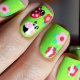 Салатовий манікюр (106 фото): дизайн нігтів яскраво-салатового і ніжно-салатового кольору з білим лаком