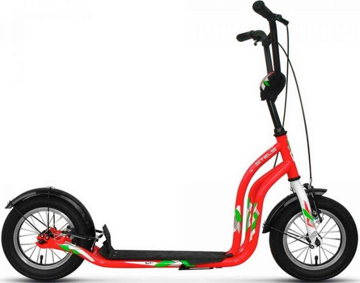 Самокат з великими колесами (44 фото): вибираємо моделі з широкими колесами і амортизаторами до 100 кг та інші самокати