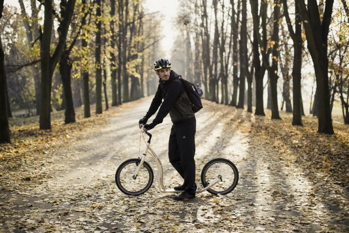 Самокат з великими колесами (44 фото): вибираємо моделі з широкими колесами і амортизаторами до 100 кг та інші самокати
