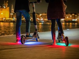 Самокат з великими колесами (44 фото): вибираємо моделі з широкими колесами і амортизаторами до 100 кг та інші самокати