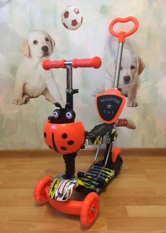Самокати 5 в 1: дитячі самокати беговелы «Божа корівка» з батьківською ручкою та інші моделі. Як їх зібрати? Відгуки