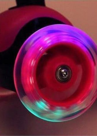 Самокати 5 в 1: дитячі самокати беговелы «Божа корівка» з батьківською ручкою та інші моделі. Як їх зібрати? Відгуки